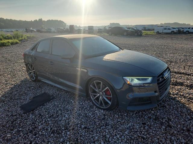 Продаж на аукціоні авто 2017 Audi S3, vin: WAUB1HFF1H1080945, номер лоту: 60953986