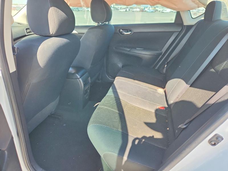 2018 Nissan Sentra მანქანა იყიდება აუქციონზე, vin: 3N1AB7AP9JY214689, აუქციონის ნომერი: 62799816