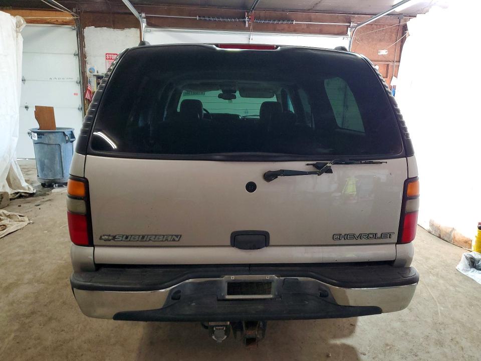 61922116 :رقم المزاد ، 3GNEC16Z55G165934 vin ، 2005 Chevrolet Suburban مزاد بيع
