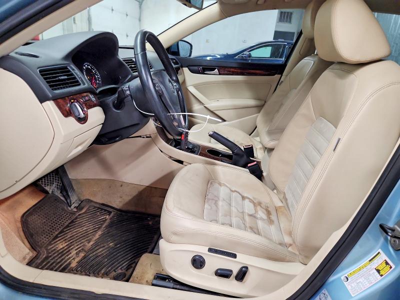61445686 :رقم المزاد ، 1VWCN7A38DC061839 vin ، 2013 Volkswagen Passat مزاد بيع