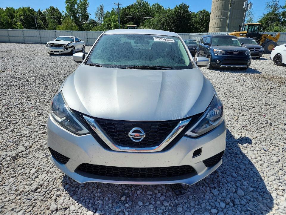 61910306 :رقم المزاد ، 3N1AB7AP8KY368294 vin ، 2019 Nissan Sentra مزاد بيع