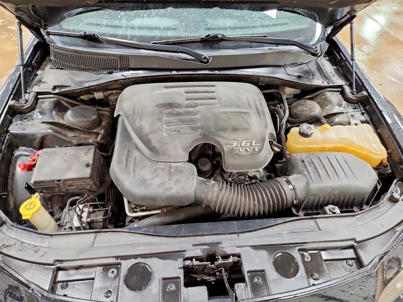 61902836 :رقم المزاد ، 2C3CCABG4EH119813 vin ، 2014 Chrysler 300 مزاد بيع
