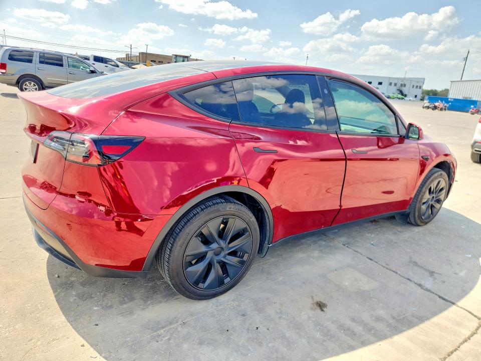 61634546 :رقم المزاد ، 7SAYGDED6RA318267 vin ، 2024 Tesla Model Y مزاد بيع