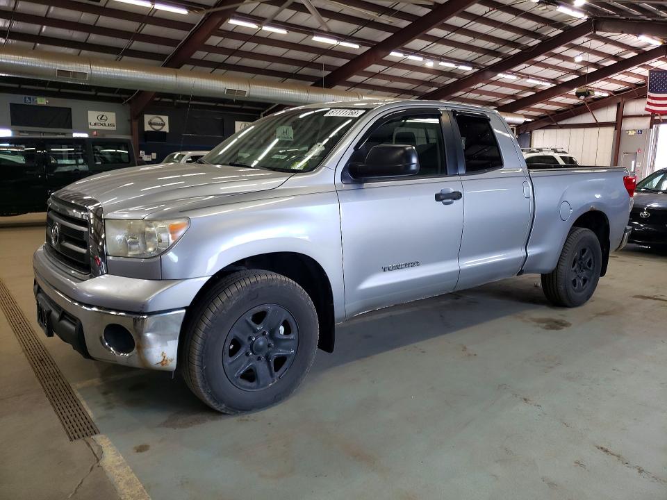 61111766 :رقم المزاد ، 5TFUM5F10AX012886 vin ، 2010 Toyota Tundra مزاد بيع