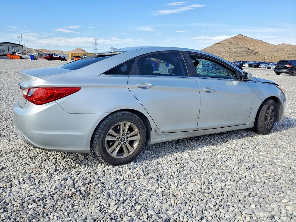 2013 Hyundai Sonata მანქანა იყიდება აუქციონზე, vin: 5NPEB4AC6DH613362, აუქციონის ნომერი: 61074236