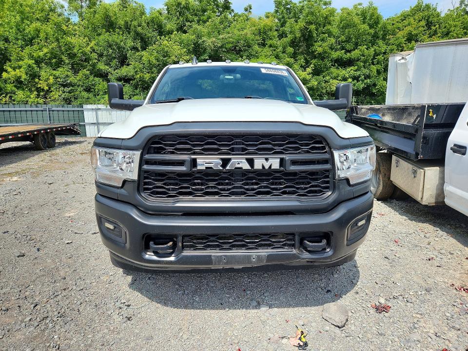 58698836 :رقم المزاد ، 3C7WRTBJ6NG344087 vin ، 2022 Ram 3500 مزاد بيع