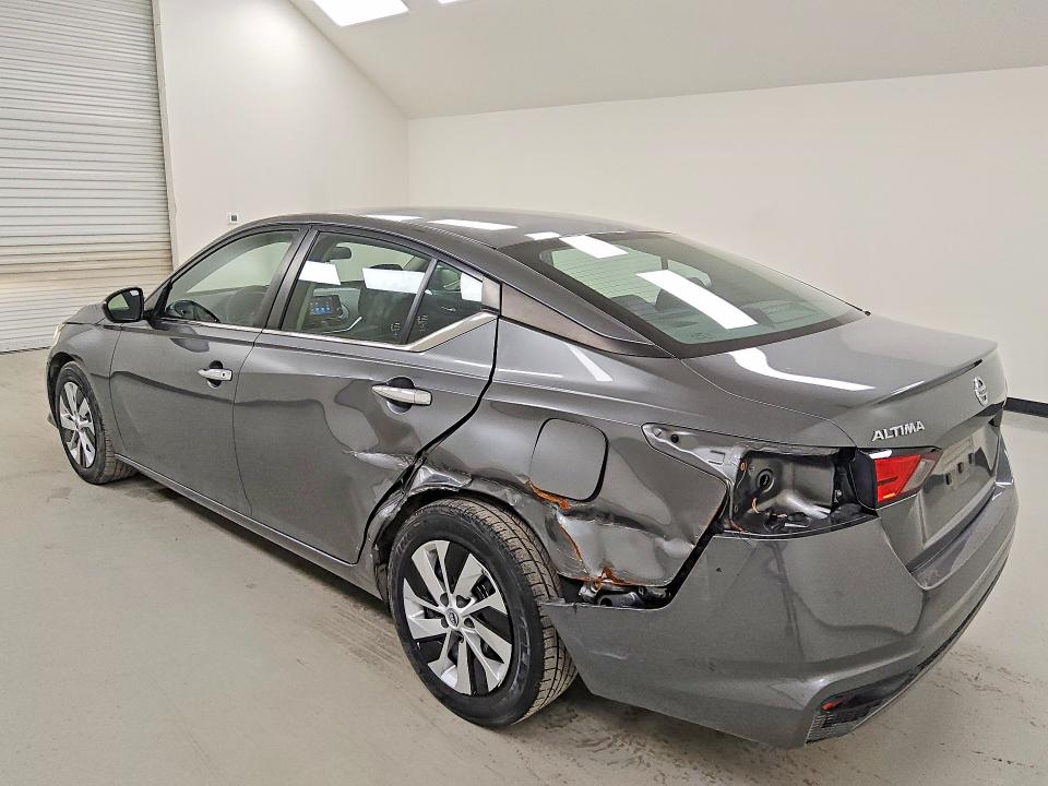 85605165 :رقم المزاد ، 1N4BL4BVXNN355595 vin ، 2022 Nissan Altima مزاد بيع