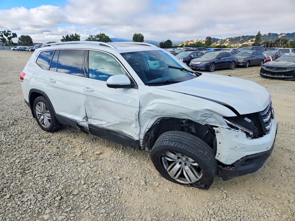 61877696 :رقم المزاد ، 1V2NR2CA0JC577623 vin ، 2018 Volkswagen Atlas مزاد بيع