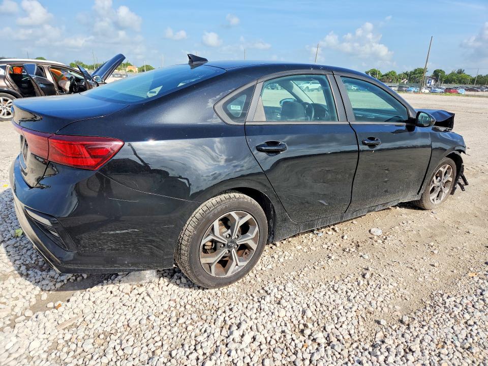 Продажа на аукционе авто 2021 Kia Forte, vin: 3KPF24AD0ME346561, номер лота: 61724246