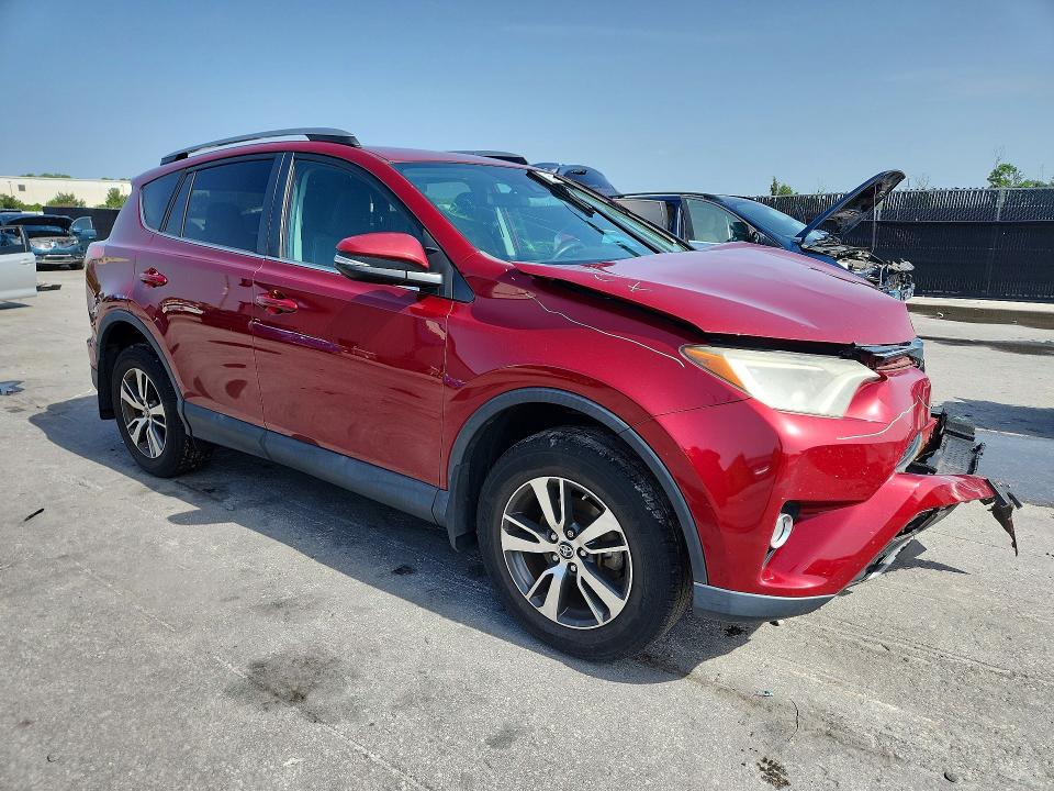 Продаж на аукціоні авто 2018 Toyota Rav4, vin: 2T3RFREV8JW789364, номер лоту: 60423616