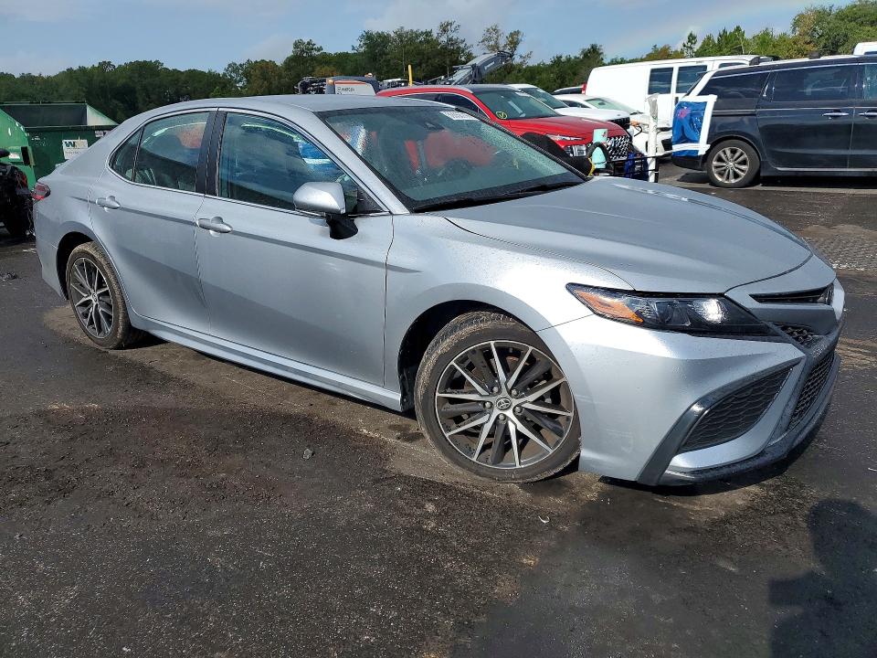 2022 Toyota Camry მანქანა იყიდება აუქციონზე, vin: 4T1T11AK7NU642520, აუქციონის ნომერი: 59358716