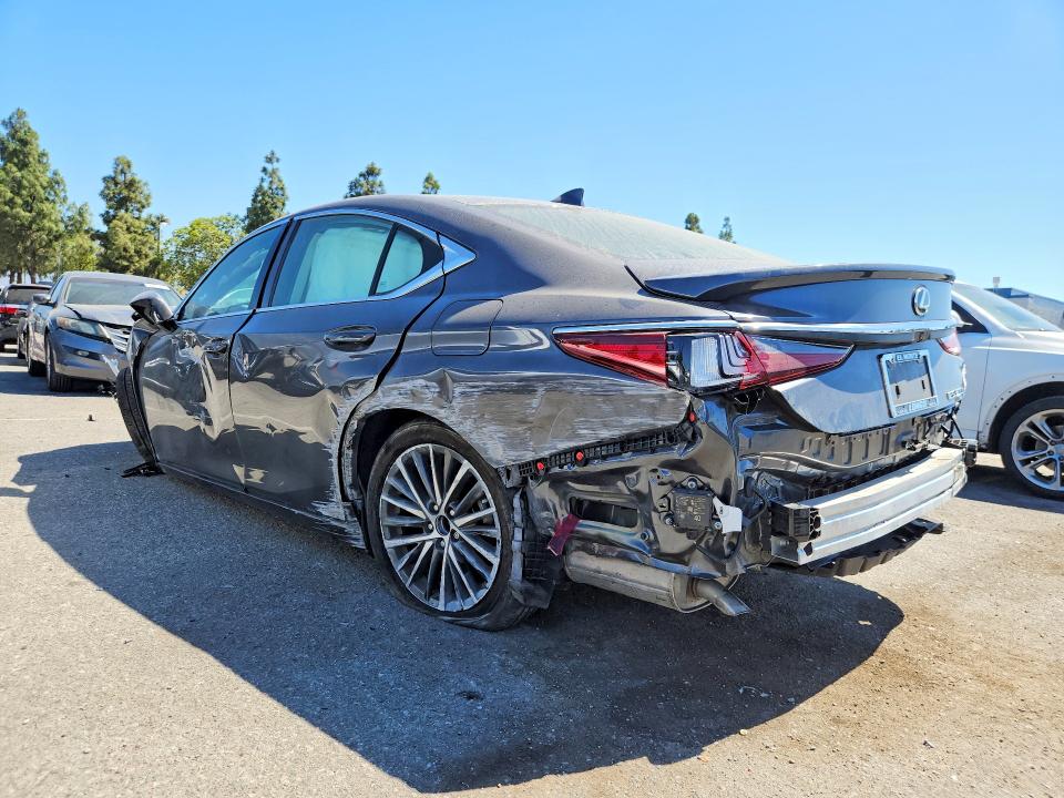 59912146 :رقم المزاد ، 58ADA1C19SU056415 vin ، 2025 Lexus Es 300h مزاد بيع