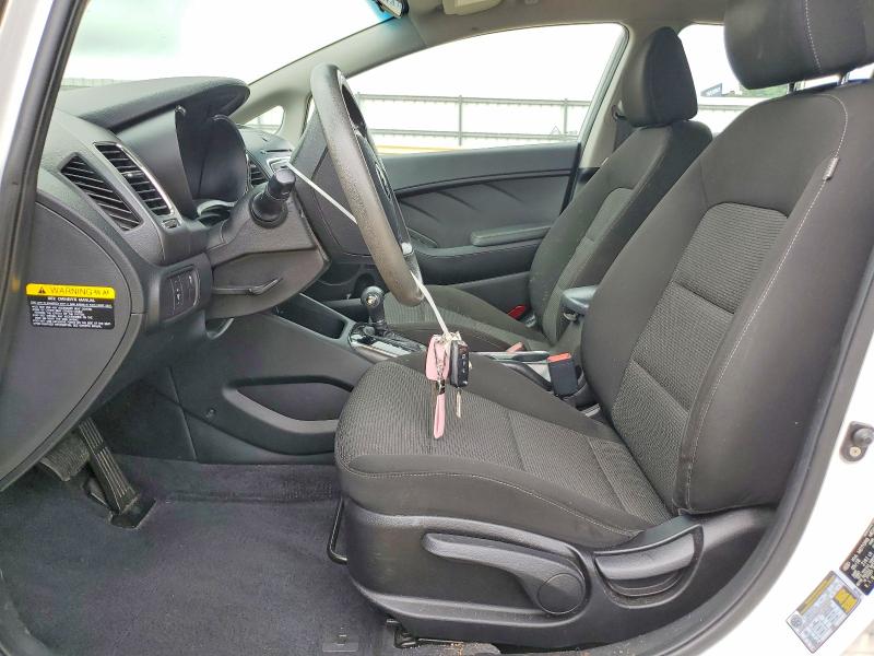 59905076 :رقم المزاد ، 3KPFK4A74JE270851 vin ، 2018 Kia Forte مزاد بيع