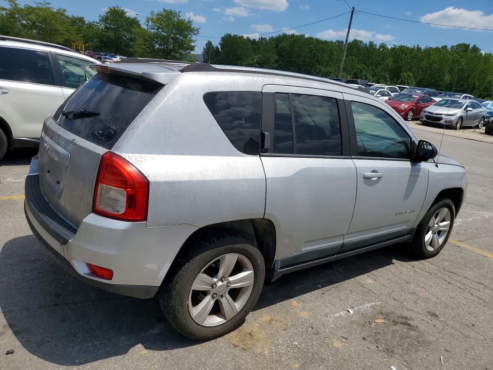62905596 :رقم المزاد ، 1J4NF1FB8BD219037 vin ، 2011 Jeep Compass مزاد بيع