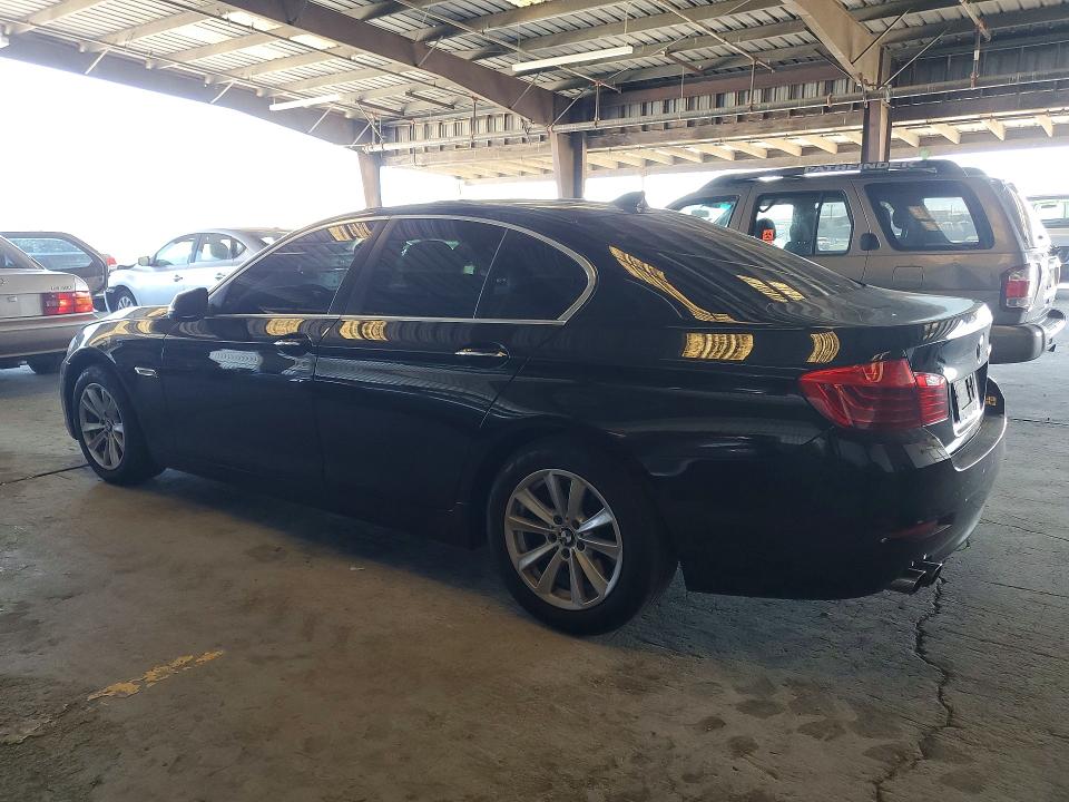 61049336 :رقم المزاد ، WBA5A5C51ED502021 vin ، 2014 Bmw 528 مزاد بيع