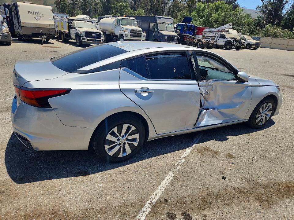Продажа на аукционе авто 2019 Nissan Altima, vin: 1N4BL4BVXKC124526, номер лота: 61547876