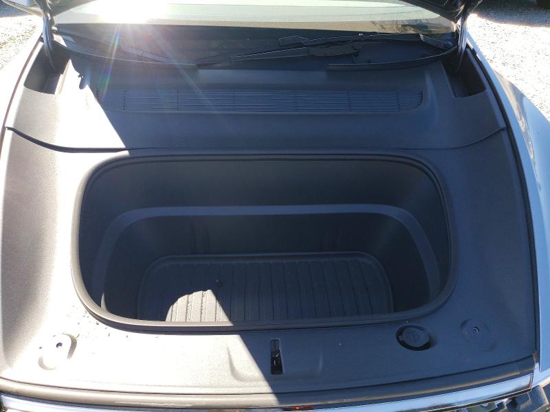 63320476 :رقم المزاد ، 7SAYGDEE0TF418285 vin ، 2026 Tesla Model Y مزاد بيع