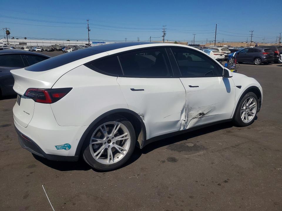 Продажа на аукционе авто 2022 Tesla Model Y, vin: 7SAYGDEE5NF386307, номер лота: 62360076