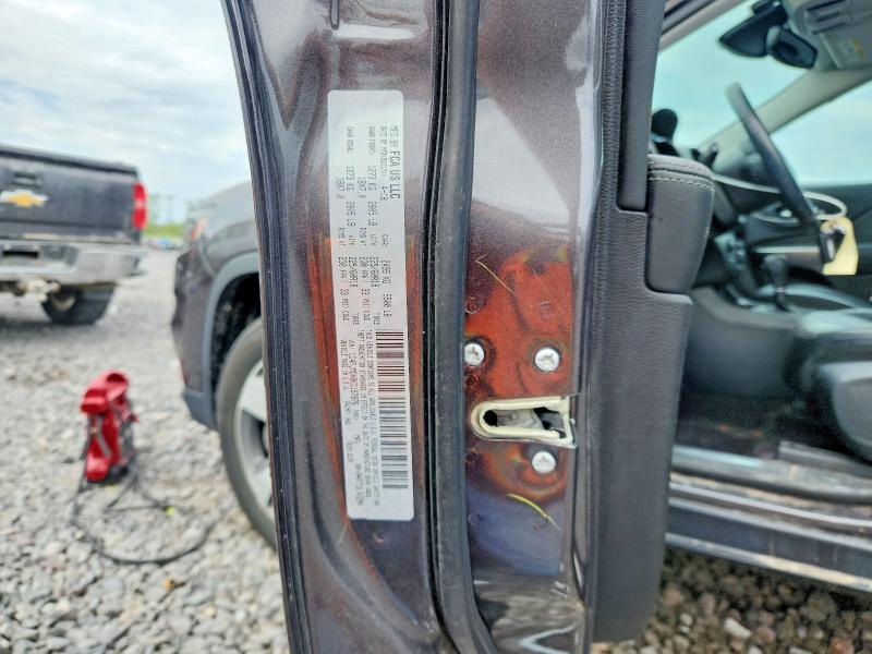 62277806 :رقم المزاد ، 1C4PJMDN8KD157876 vin ، 2019 Jeep Cherokee مزاد بيع