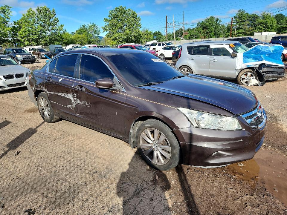 60029896 :رقم المزاد ، 1HGCP2F76BA030563 vin ، 2011 Honda Accord مزاد بيع
