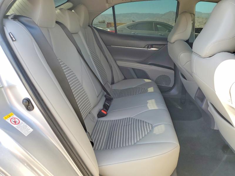 62953656 :رقم المزاد ، 4T1B11HK8KU164413 vin ، 2019 Toyota Camry مزاد بيع
