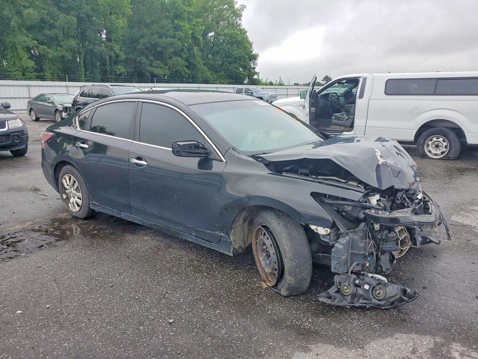 61143936 :رقم المزاد ، 1N4AL3AP5FN301938 vin ، 2015 Nissan Altima مزاد بيع