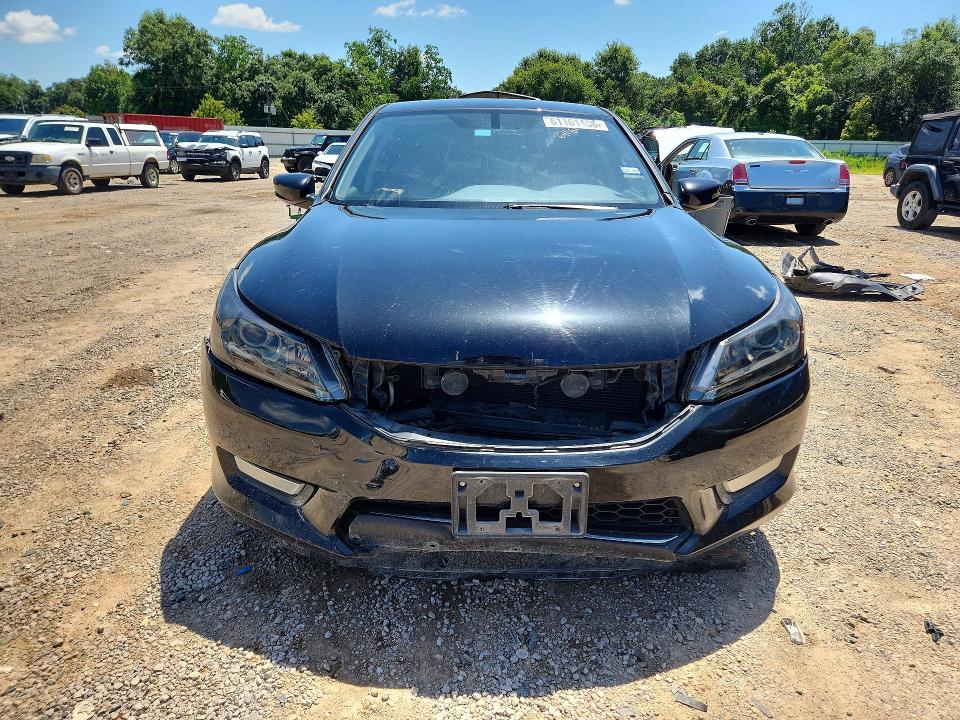 61161456 :رقم المزاد ، 1HGCR2F54DA073665 vin ، 2013 Honda Accord مزاد بيع