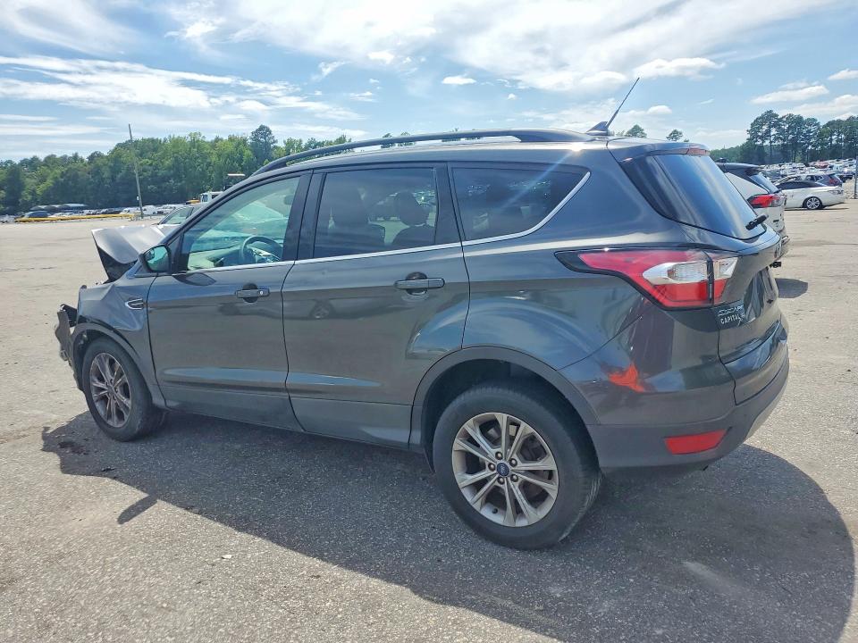 60570046 :رقم المزاد ، 1FMCU9GD3JUD33748 vin ، 2018 Ford Escape مزاد بيع