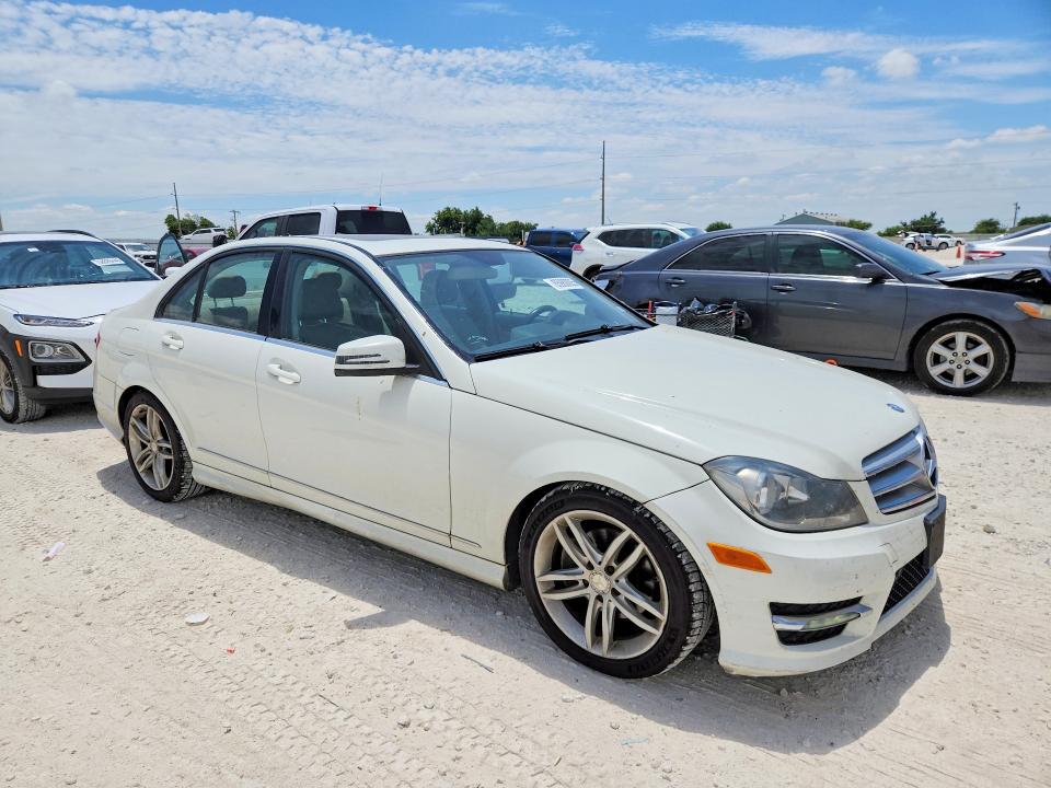 85980005 :رقم المزاد ، WDDGF8BB0CR192004 vin ، 2012 Mercedes-benz C مزاد بيع