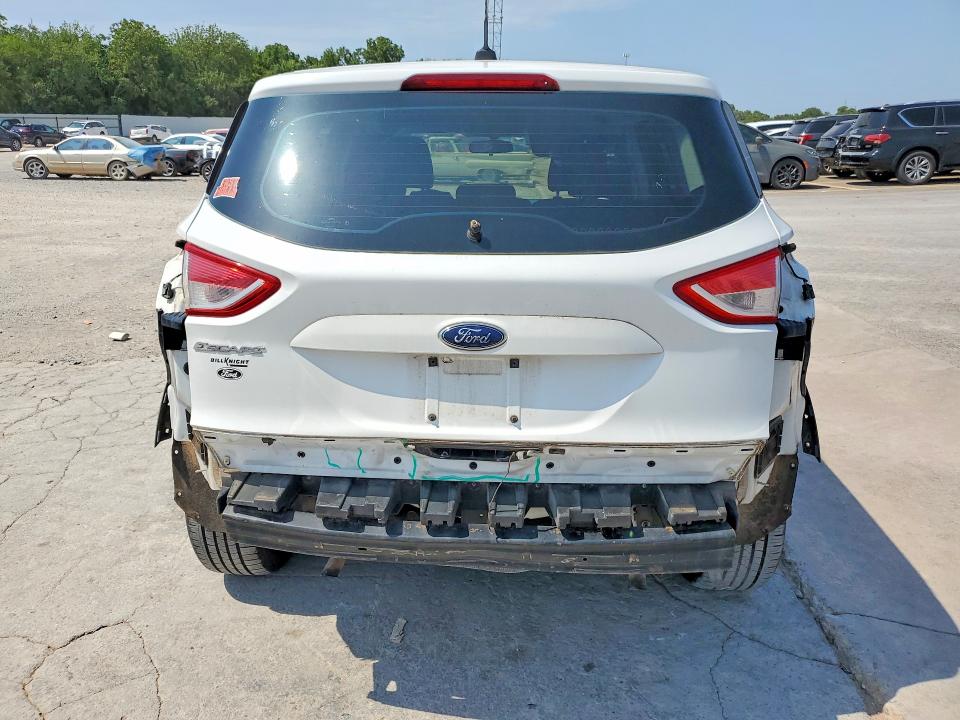 58260256 :رقم المزاد ، 1FMCU0F79DUC03744 vin ، 2013 Ford Escape مزاد بيع