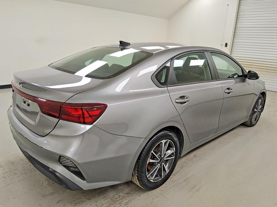 59908956 :رقم المزاد ، 3KPF24AD9PE623048 vin ، 2023 Kia Forte مزاد بيع