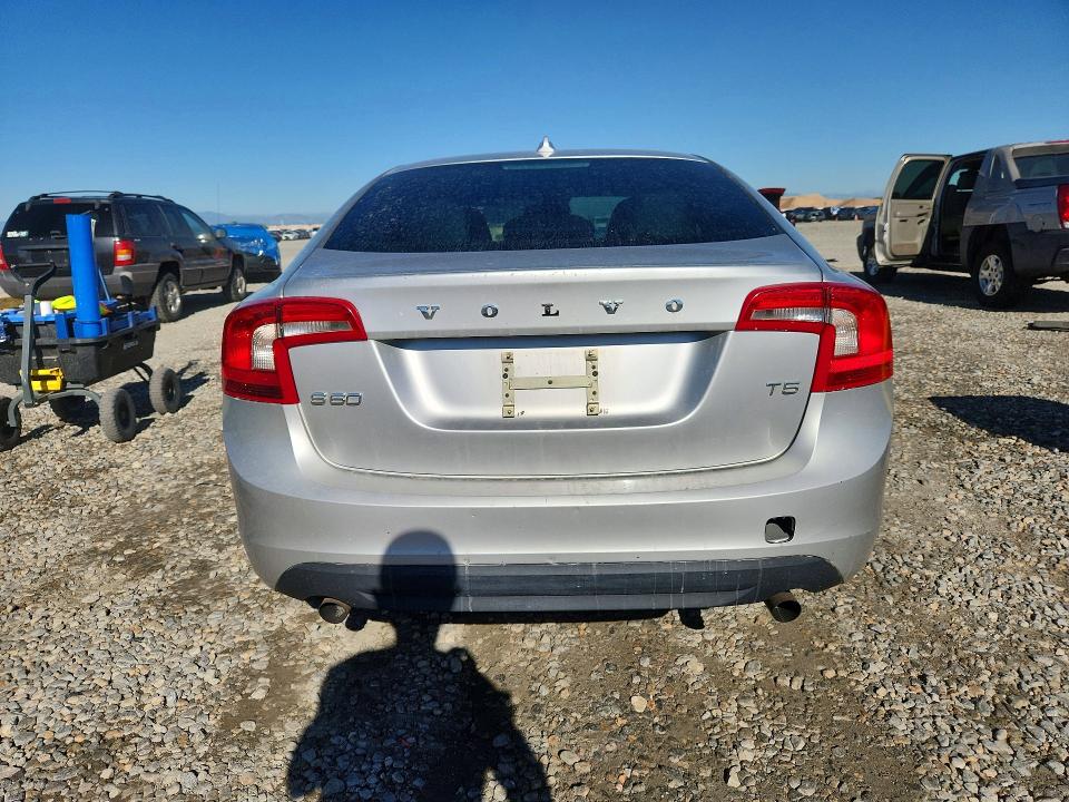 2012 Volvo S60 მანქანა იყიდება აუქციონზე, vin: YV1622FS9C2040895, აუქციონის ნომერი: 59700886