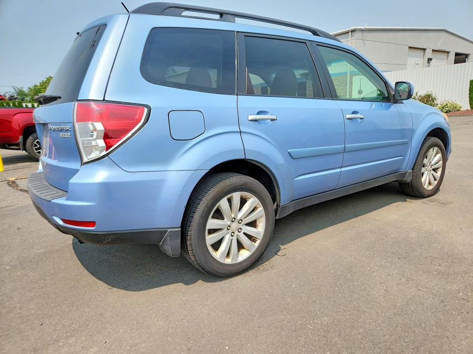 Продажа на аукционе авто 2012 Subaru Forester, vin: JF2SHADC0CH453599, номер лота: 61196786