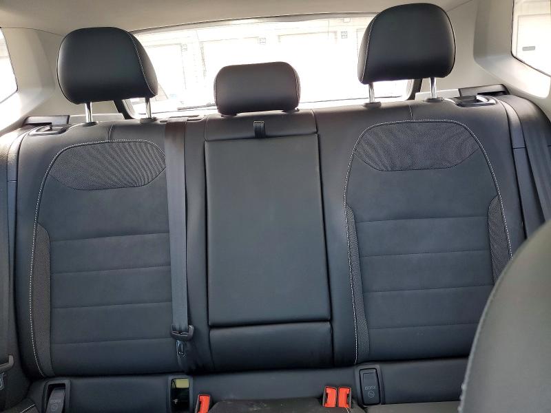 61054686 :رقم المزاد ، 3VVLX7B26NM048849 vin ، 2022 Volkswagen Taos مزاد بيع