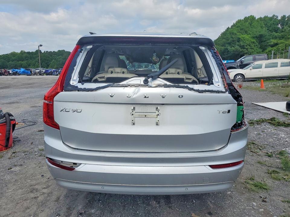 60558846 :رقم المزاد ، YV4A22PK0N1811488 vin ، 2022 Volvo Xc90 مزاد بيع