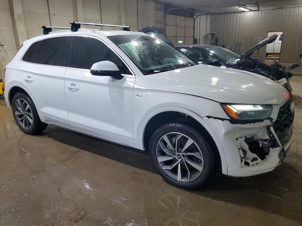 Продаж на аукціоні авто 2022 Audi Q5, vin: WA1EAAFY5N2054776, номер лоту: 62032476