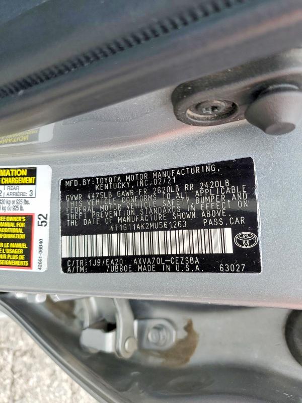 61491006 :رقم المزاد ، 4T1G11AK2MU561263 vin ، 2021 Toyota Camry مزاد بيع