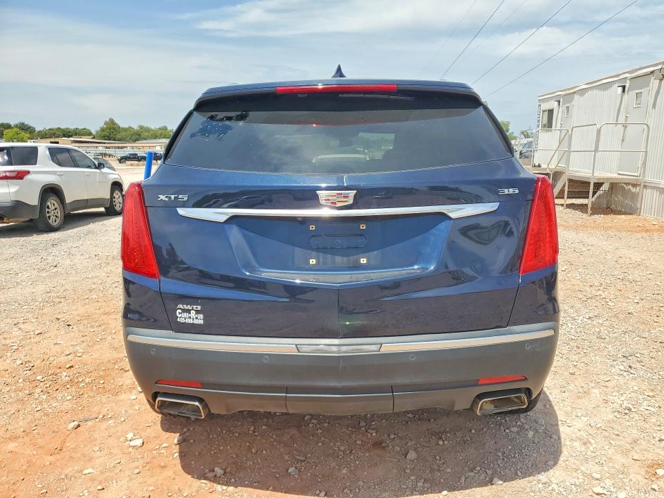 61591156 :رقم المزاد ، 1GYKNDRS0HZ260793 vin ، 2017 Cadillac Xt5 مزاد بيع