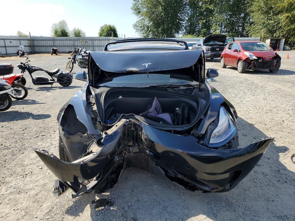 62081926 :رقم المزاد ، 5YJ3E1EB9NF337578 vin ، 2022 Tesla Model 3 مزاد بيع
