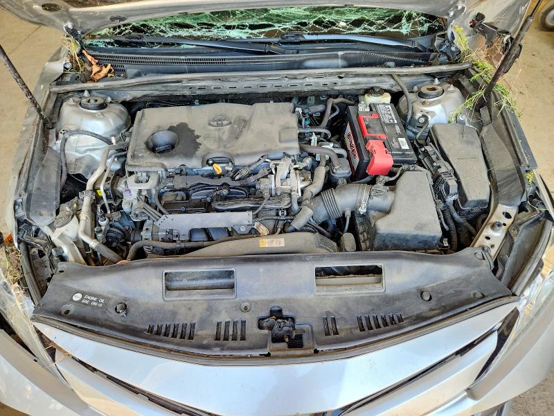 59305456 :رقم المزاد ، 4T1B11HK2JU530428 vin ، 2018 Toyota Camry مزاد بيع