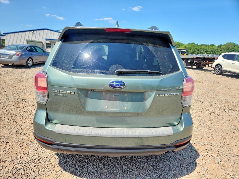 62210946 :رقم المزاد ، JF2SJAEC6JH416962 vin ، 2018 Subaru Forester مزاد بيع