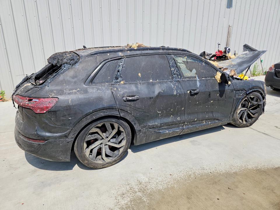 2024 Audi Q8 E-tron მანქანა იყიდება აუქციონზე, vin: WA15AAGE5RB065478, აუქციონის ნომერი: 54698896
