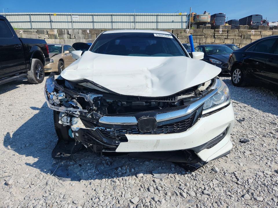 Продажа на аукционе авто 2017 Honda Accord, vin: 1HGCR2F19HA031253, номер лота: 63025406