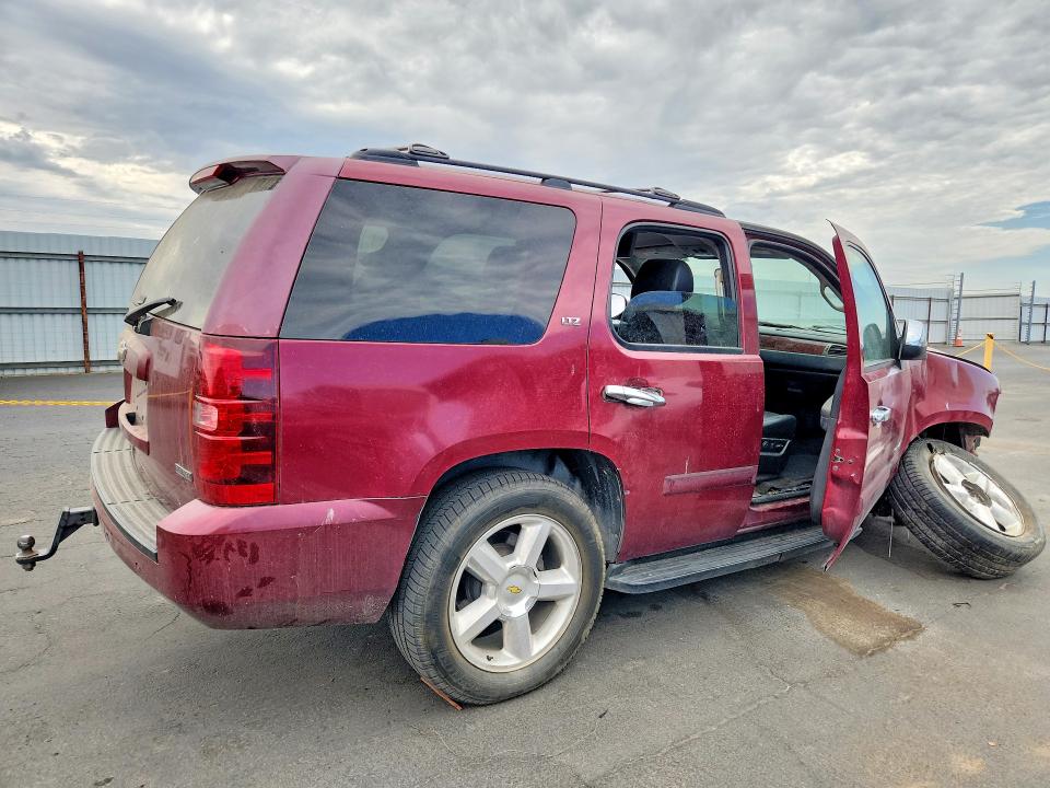 2007 Chevrolet Tahoe მანქანა იყიდება აუქციონზე, vin: 1GNFC13067R421298, აუქციონის ნომერი: 62064916