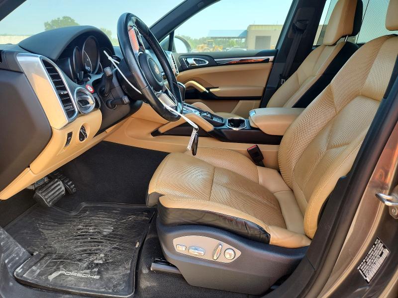 61291816 :رقم المزاد ، WP1AF2A28GLA40512 vin ، 2016 Porsche Cayenne مزاد بيع
