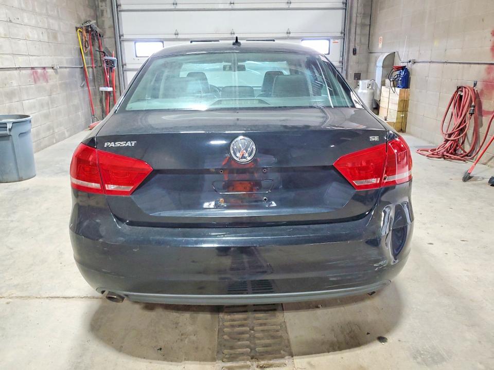 Продажа на аукционе авто 2013 Volkswagen Passat, vin: 1VWBH7A35DC081288, номер лота: 60331486