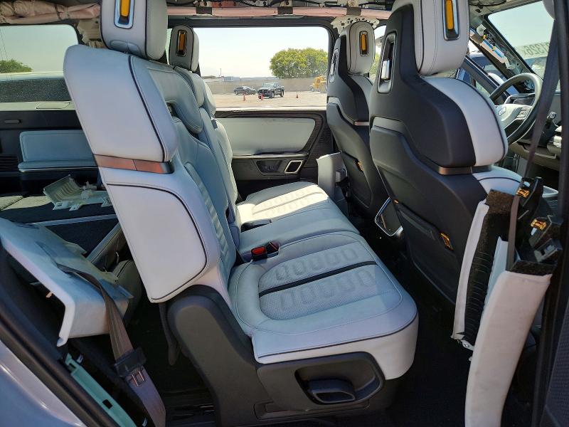58931326 :رقم المزاد ، 7PDSGABA5PN023814 vin ، 2023 Rivian R1s مزاد بيع