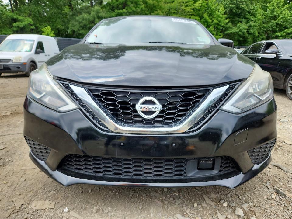 60453086 :رقم المزاد ، 3N1AB7AP4JL633479 vin ، 2018 Nissan Sentra مزاد بيع