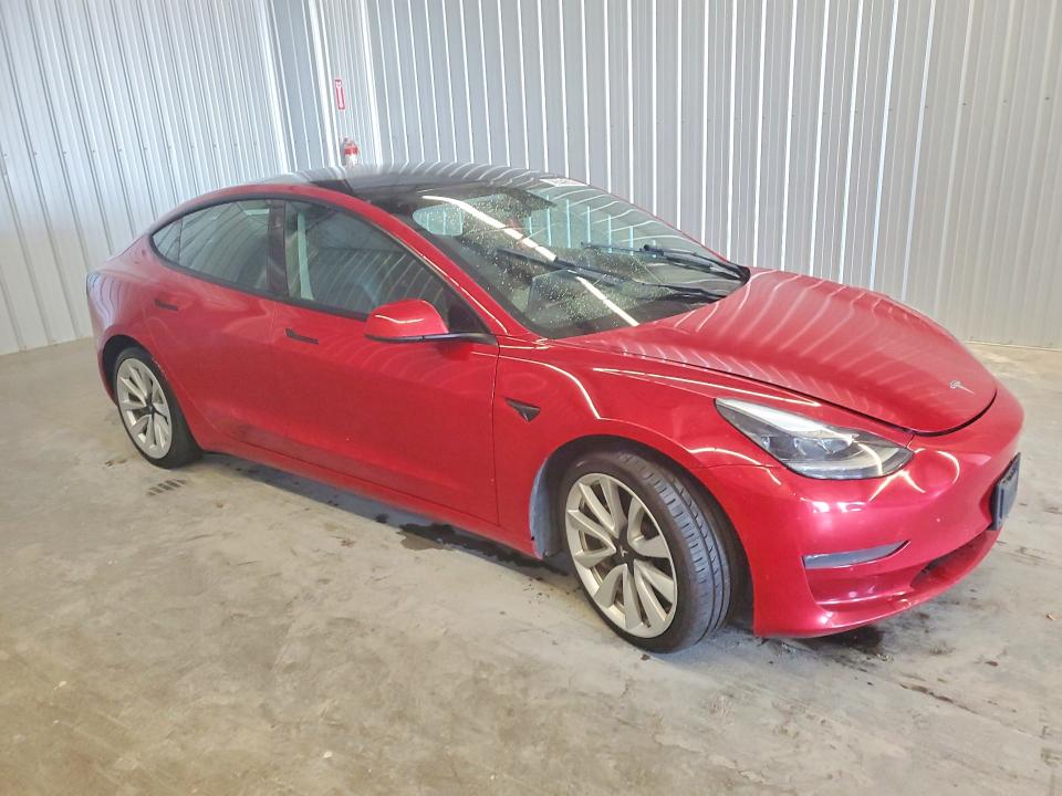 Продажа на аукционе авто 2022 Tesla Model 3, vin: 5YJ3E1EB9NF305049, номер лота: 63295396