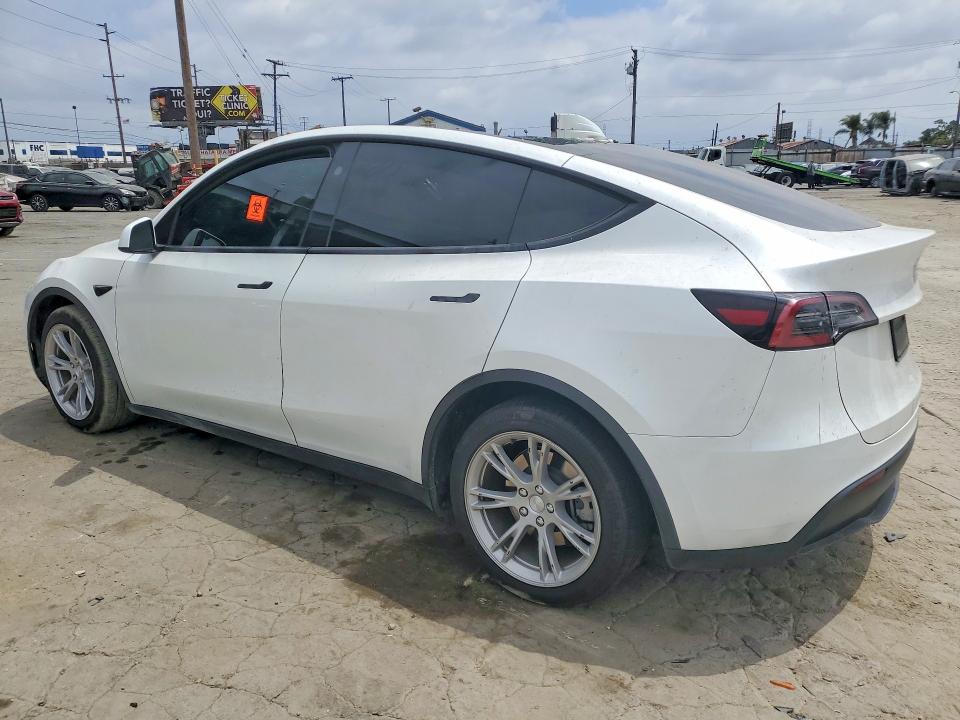 Auction sale of the 2024 Tesla Model Y, vin: 7SAYGAEE9RF016000, lot number: 59368386